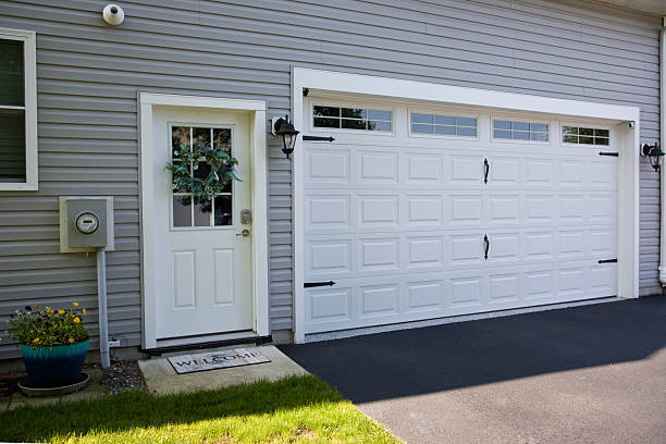 24/7 Emergency Garage Door Roller Replacement experts in Wallace, NC